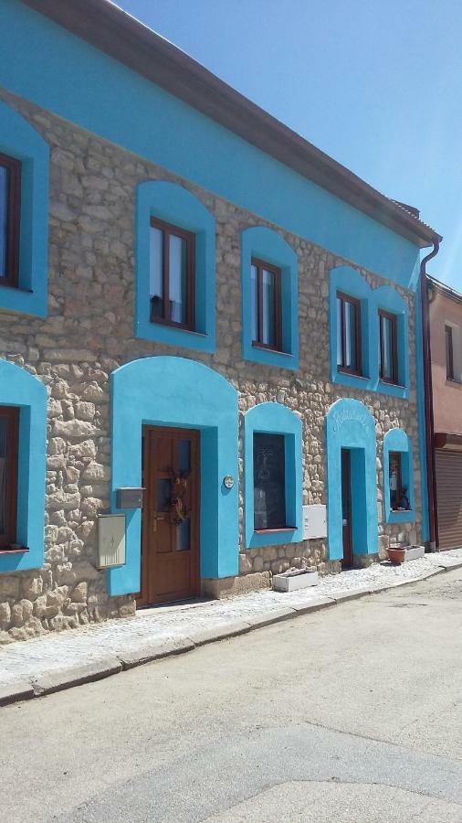 Penzion L'Isola Kunžak エクステリア 写真